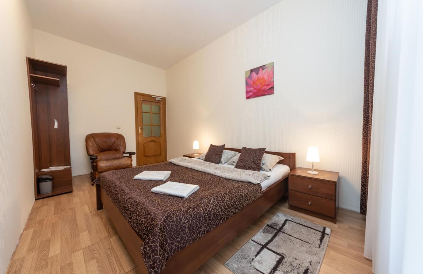 Mini-Hotel Guest Residence Kyiv Exterior photo
